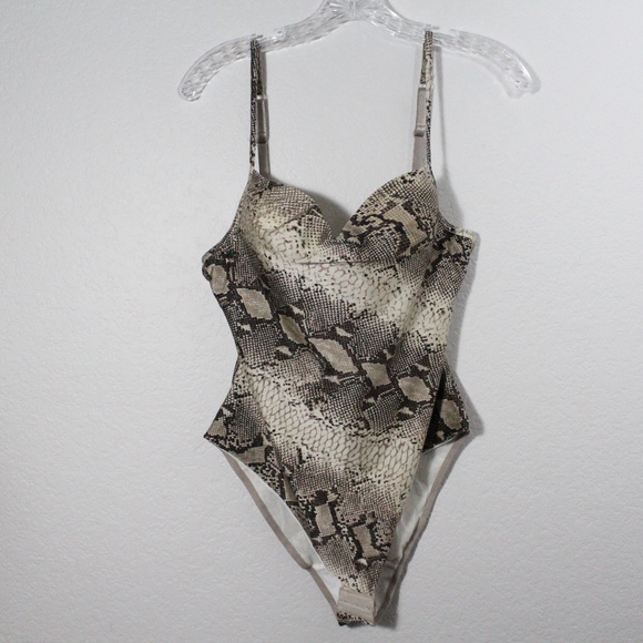 Newport News Other - Bodysuit Size L Newport News
